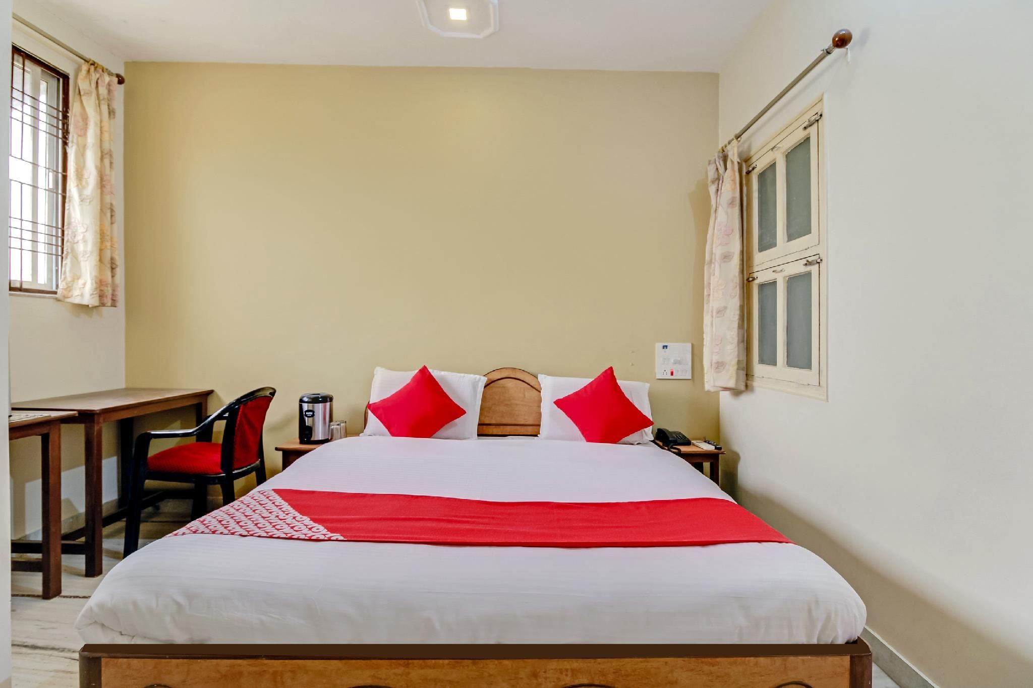 OYO 46550 Hotel Tulsi Inn Standard Double 2