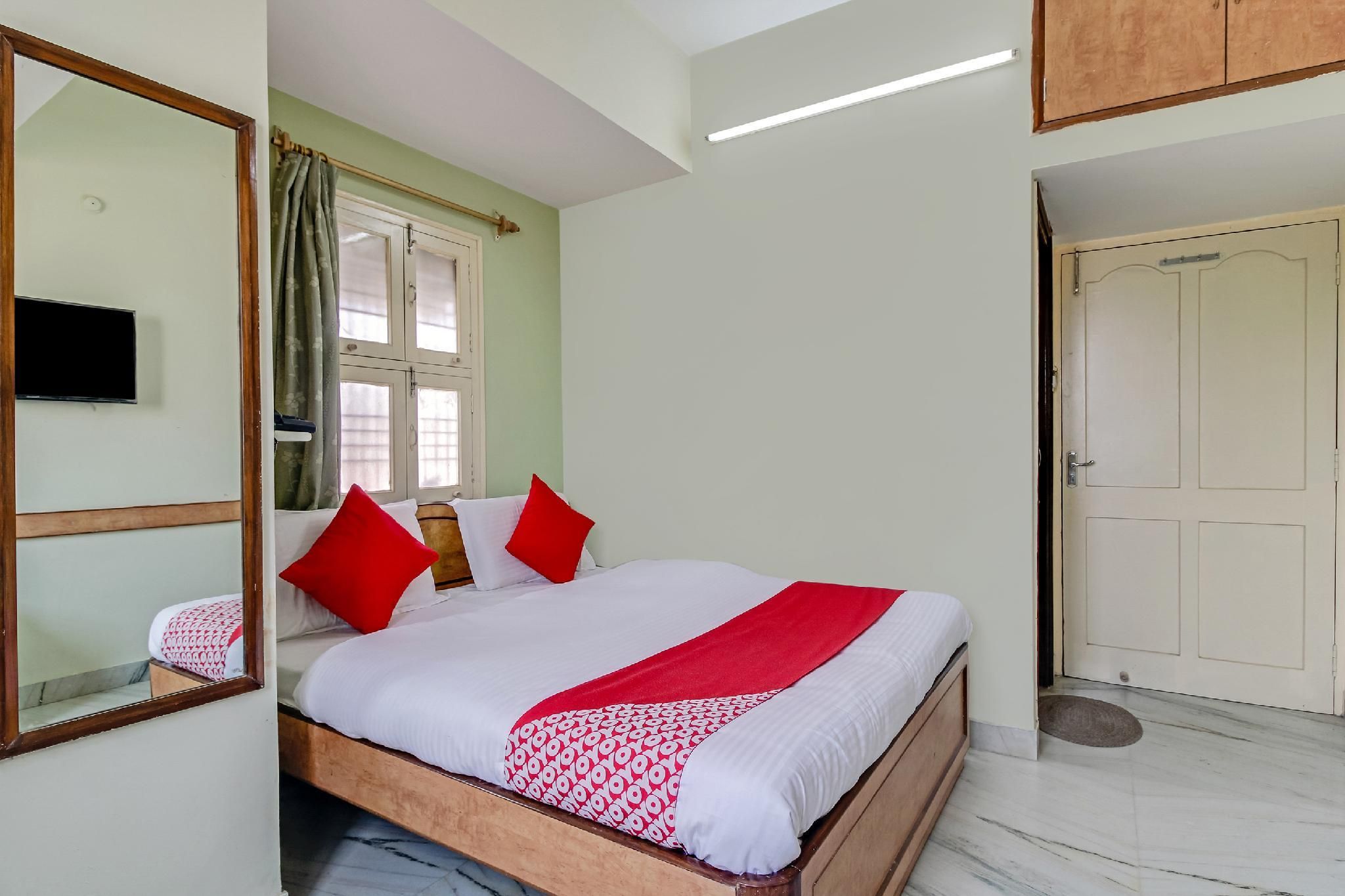 OYO 46550 Hotel Tulsi Inn Classic Double or Twin 2