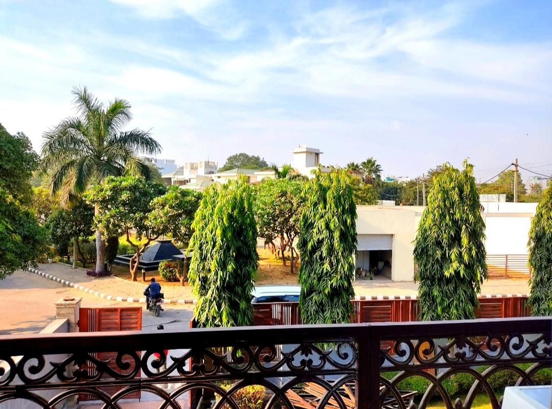 One Bedroom Apartment - Balcony