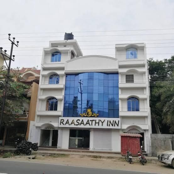 RAASAATHY INN