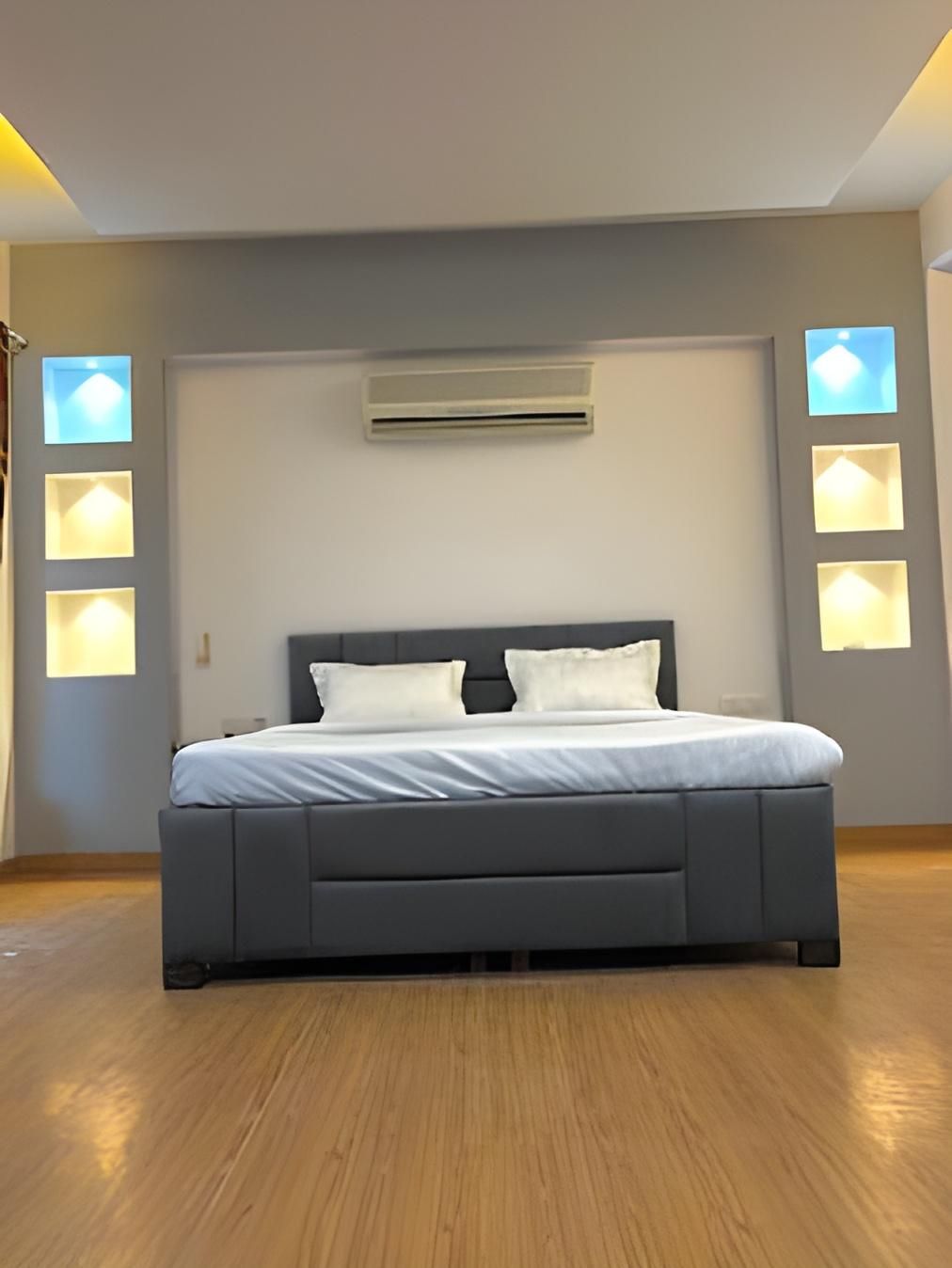 Side Image 2