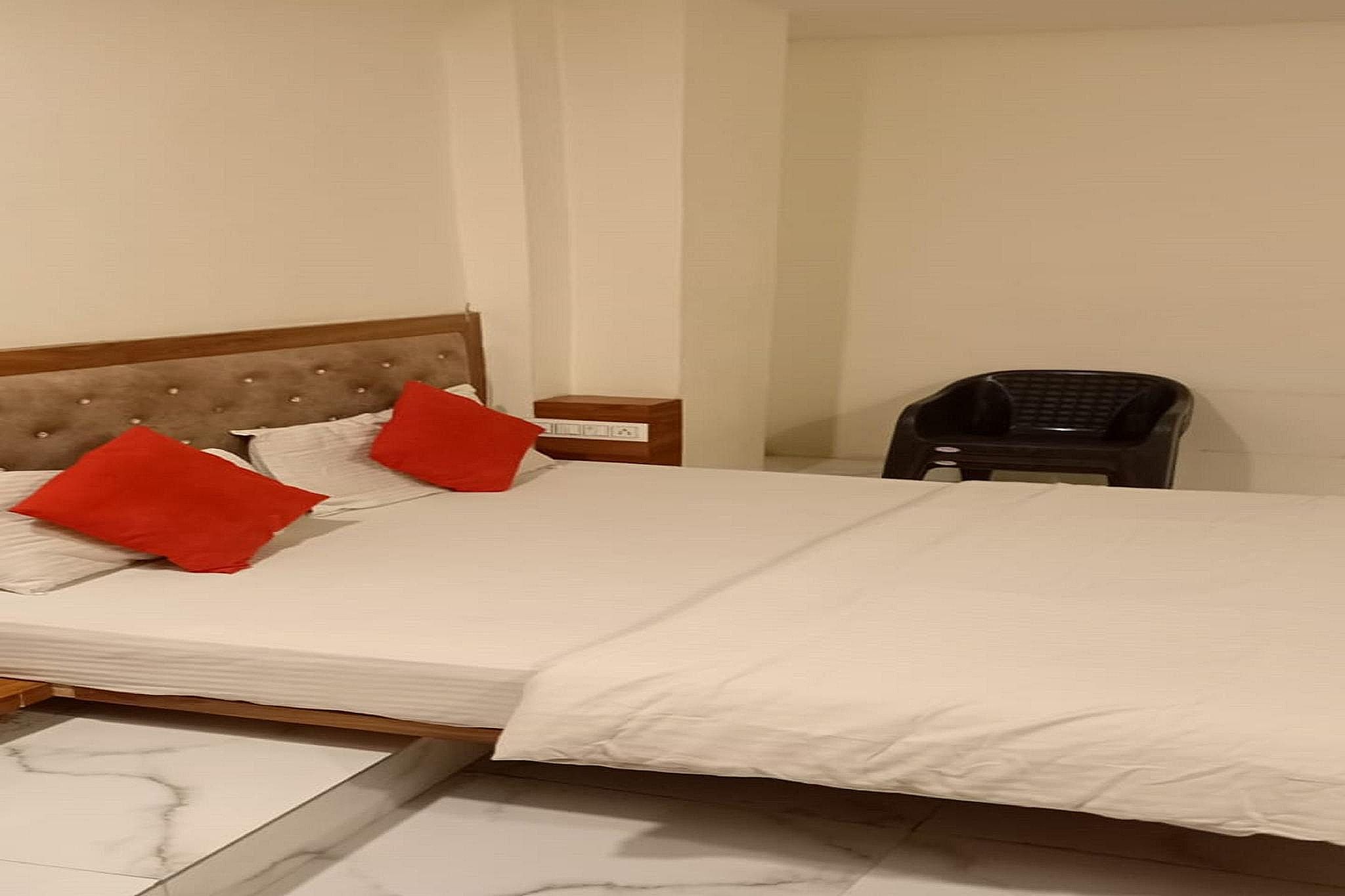 Hotel Sunrise Inn Double Room