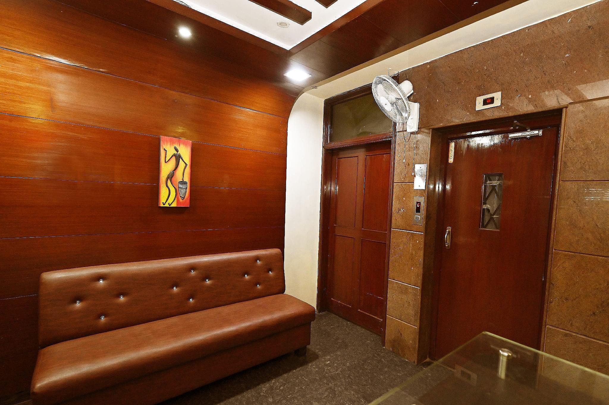 Shared lounge/TV area