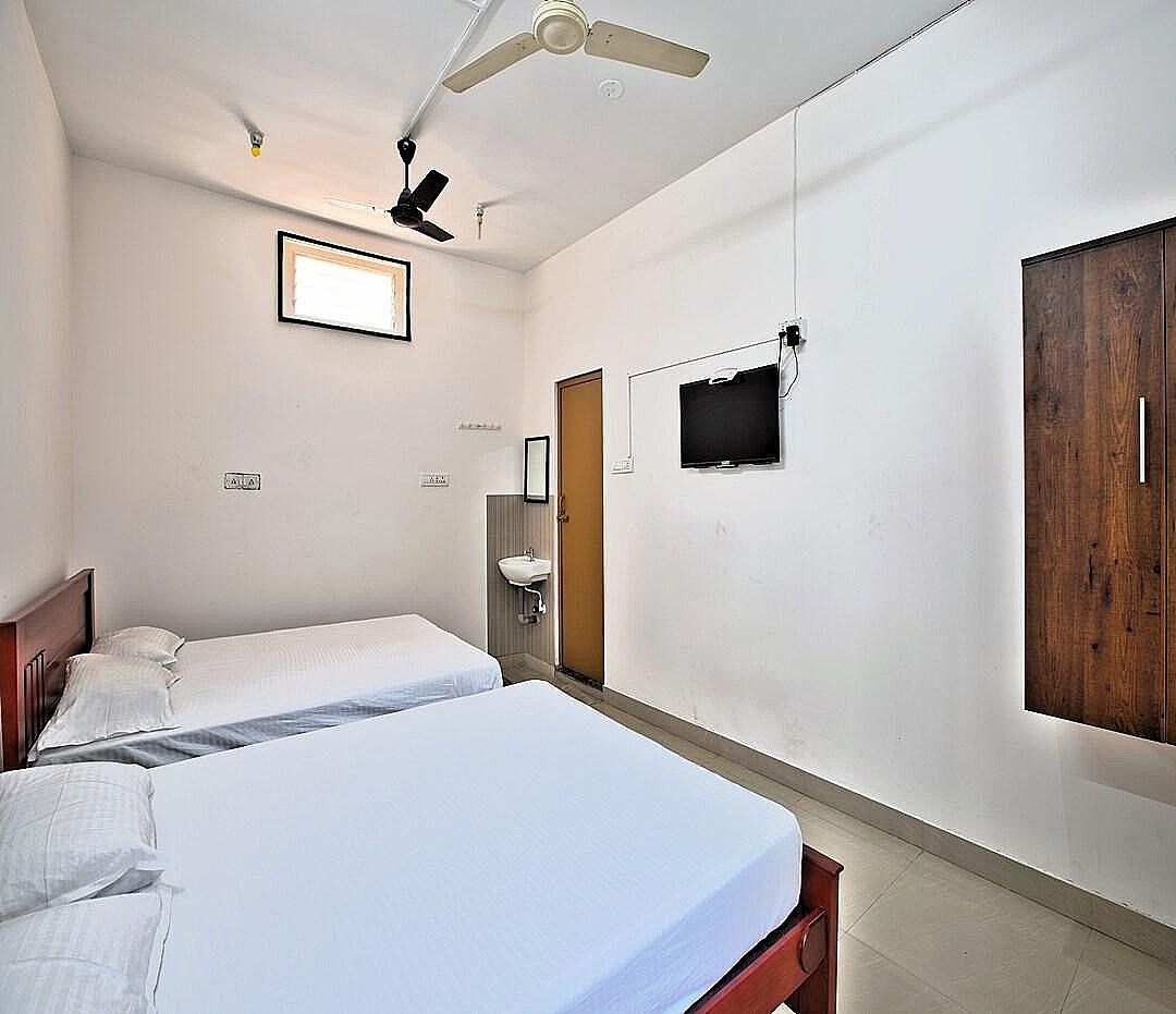 Sarvam Lodge Quadruple Room without Air Conditioning 2