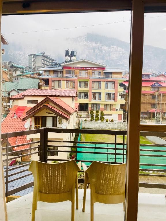 Simsa Heights Manali