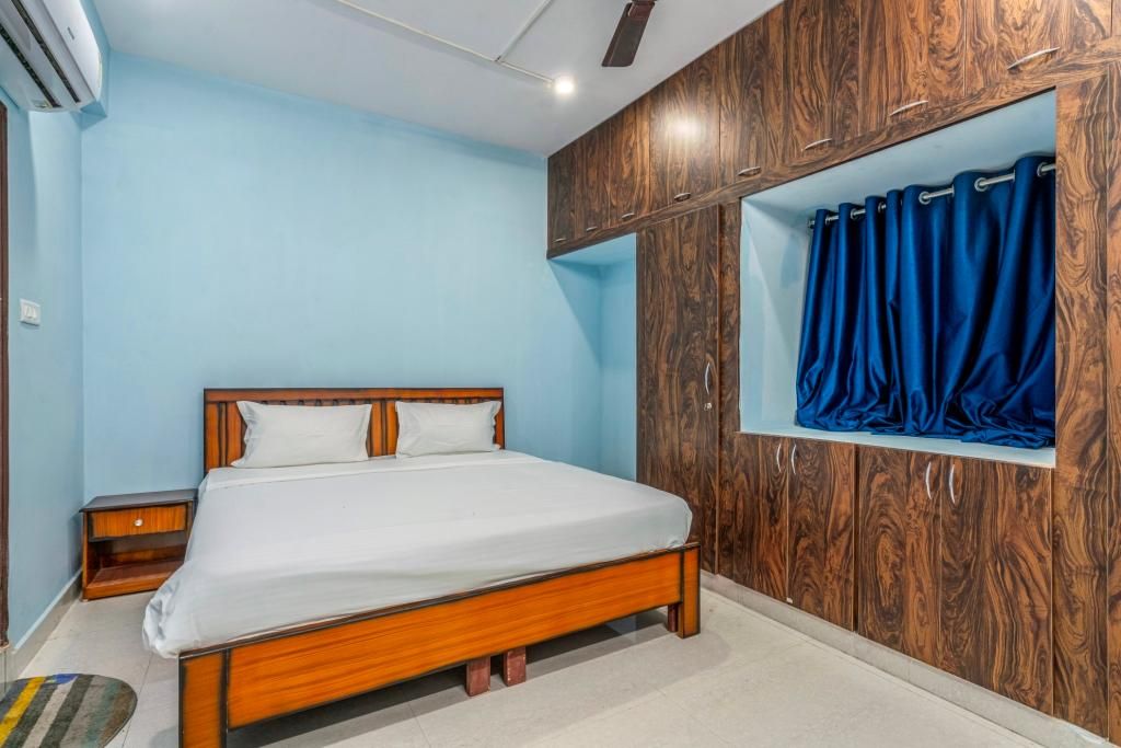 Deluxe AC Room