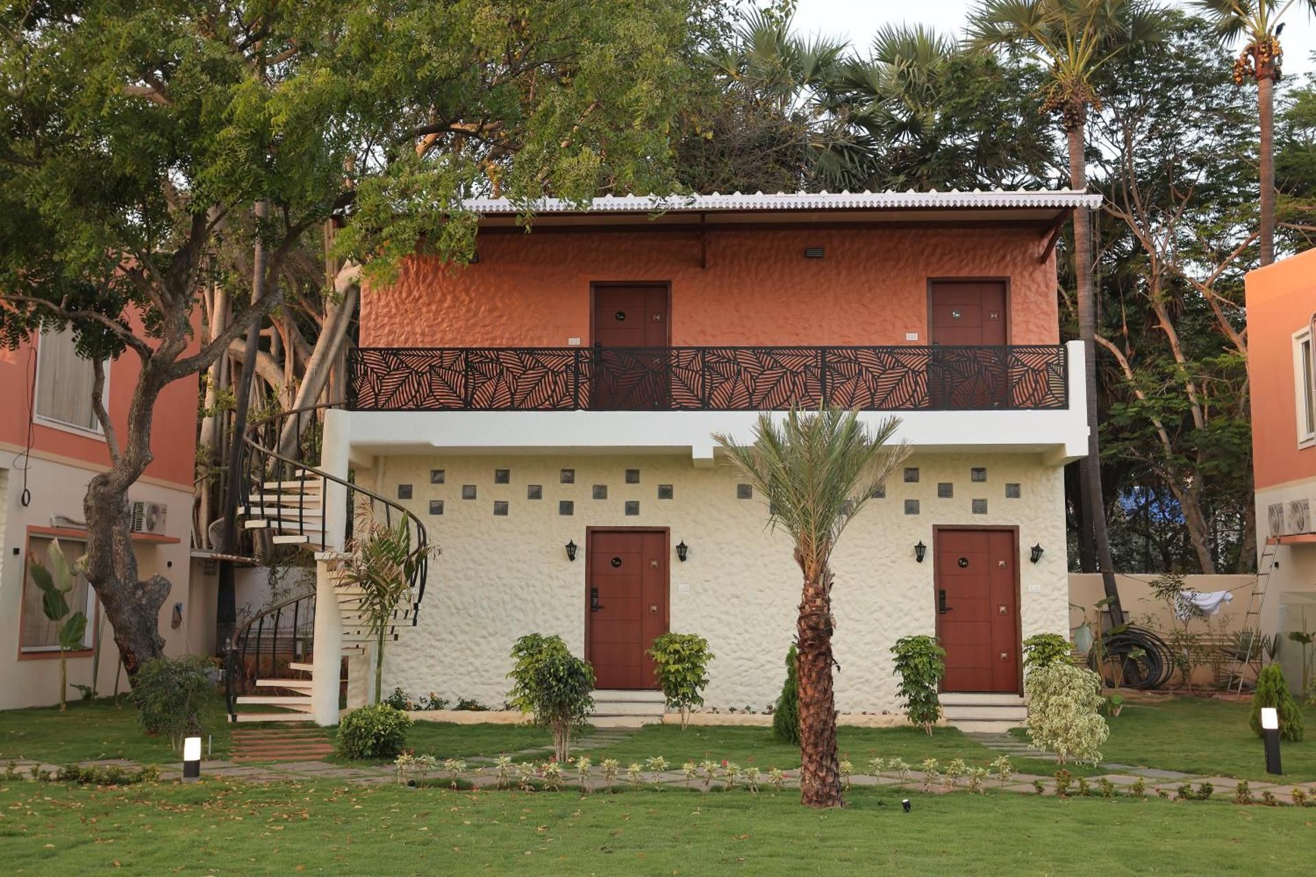 Hotel Exterior