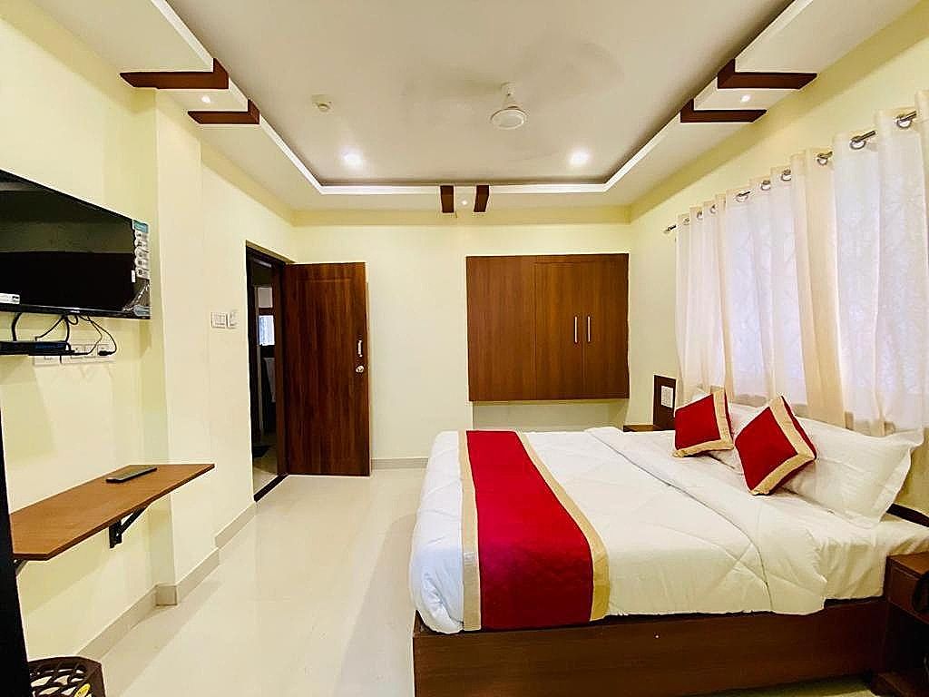 Deluxe AC Room