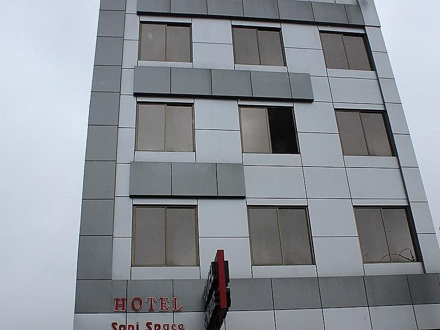 Hotel Exterior