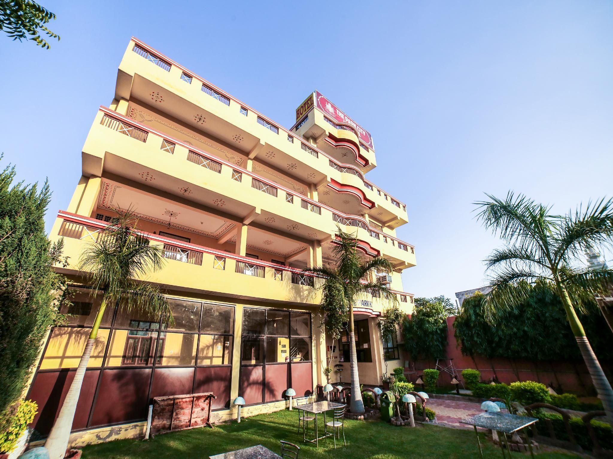 OYO The Park City Hotel