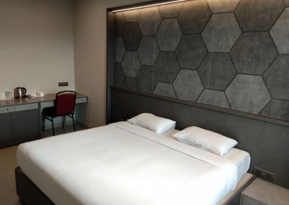 Hotel Rathna Residency STUDIO ROOM