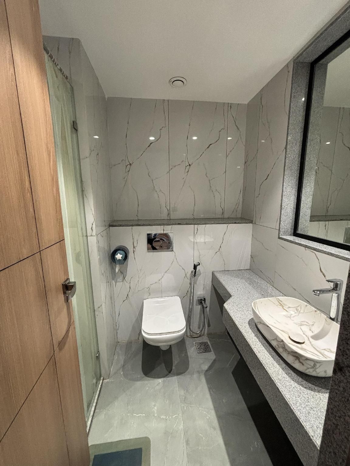 HOTEL RED CARPET Royal Room 2