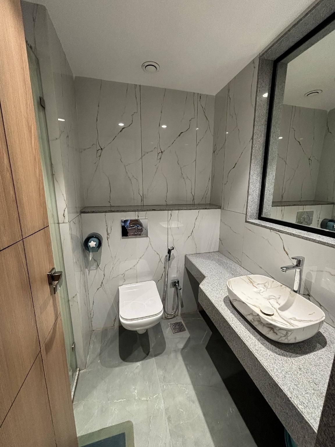 HOTEL RED CARPET Executive Room 3