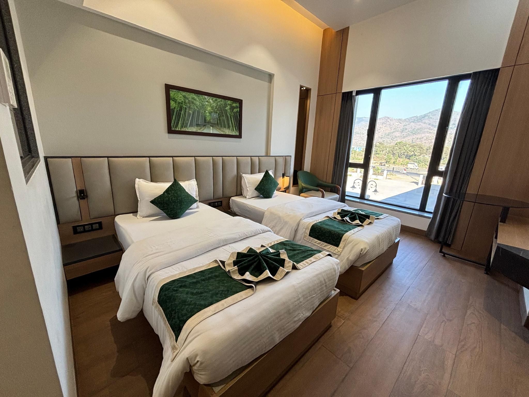 HOTEL RED CARPET Executive Room 2