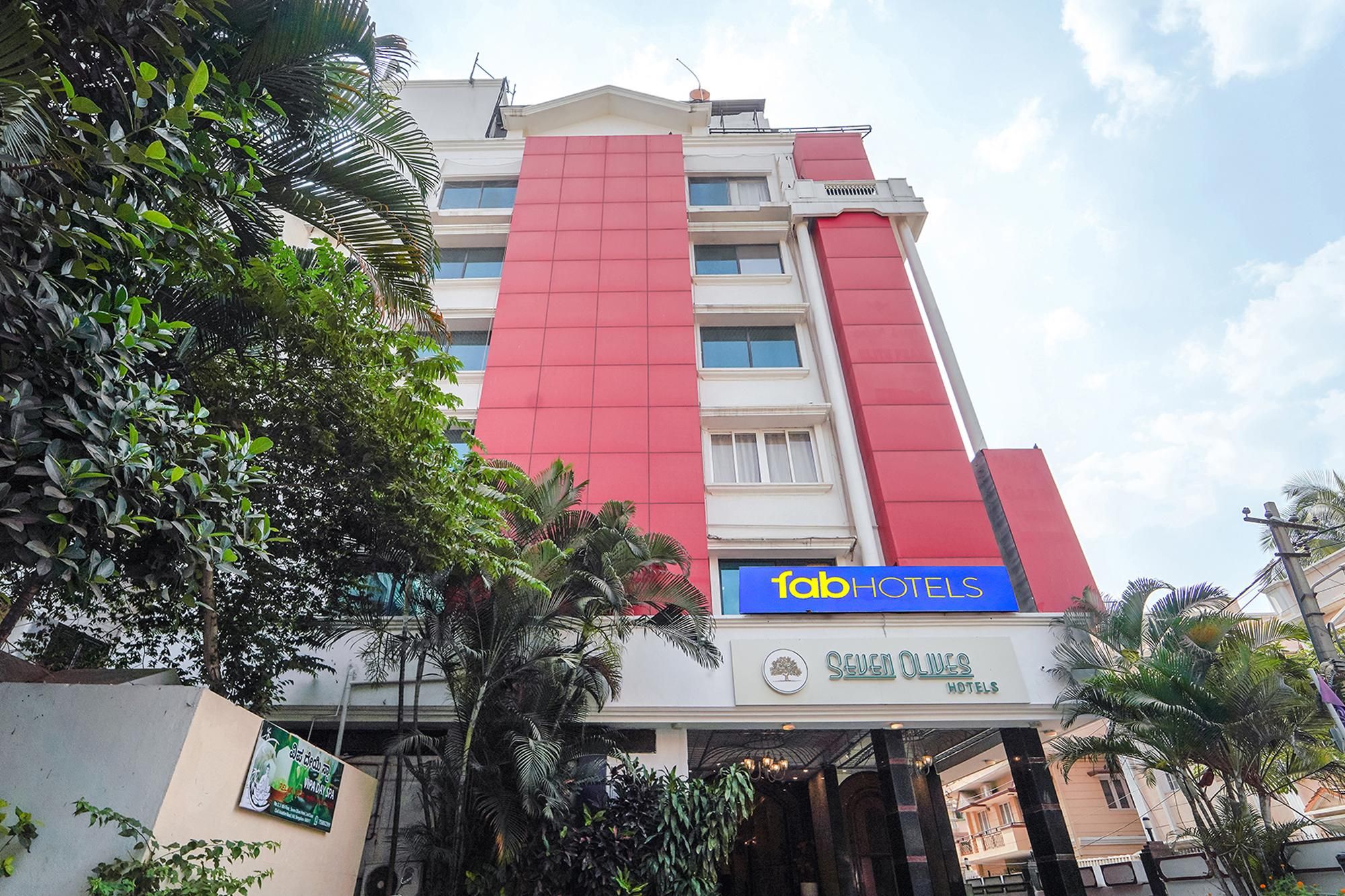 FabHotel Seven Olives