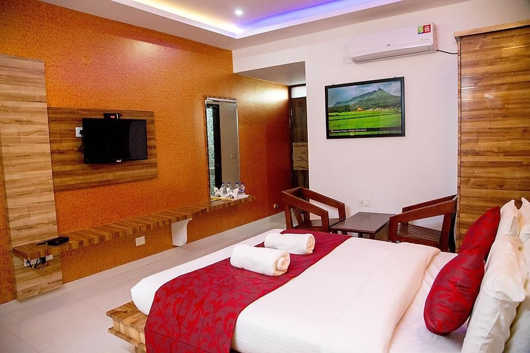 Deluxe Double Bedroom
