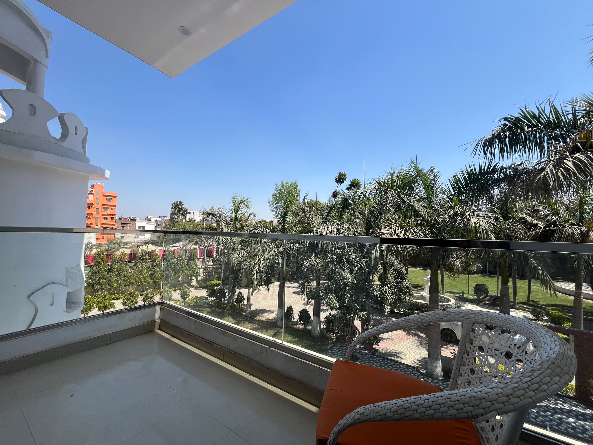 image_4479585_04e1e14d-80f9-41c2-b39f-09878734fce9