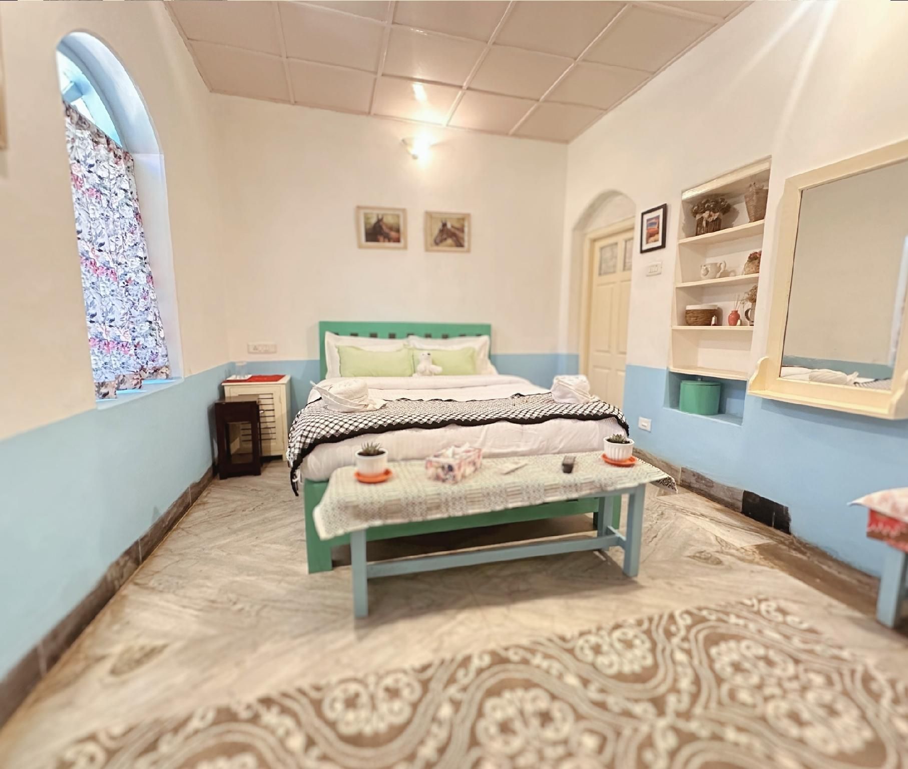 Deluxe Queen Room