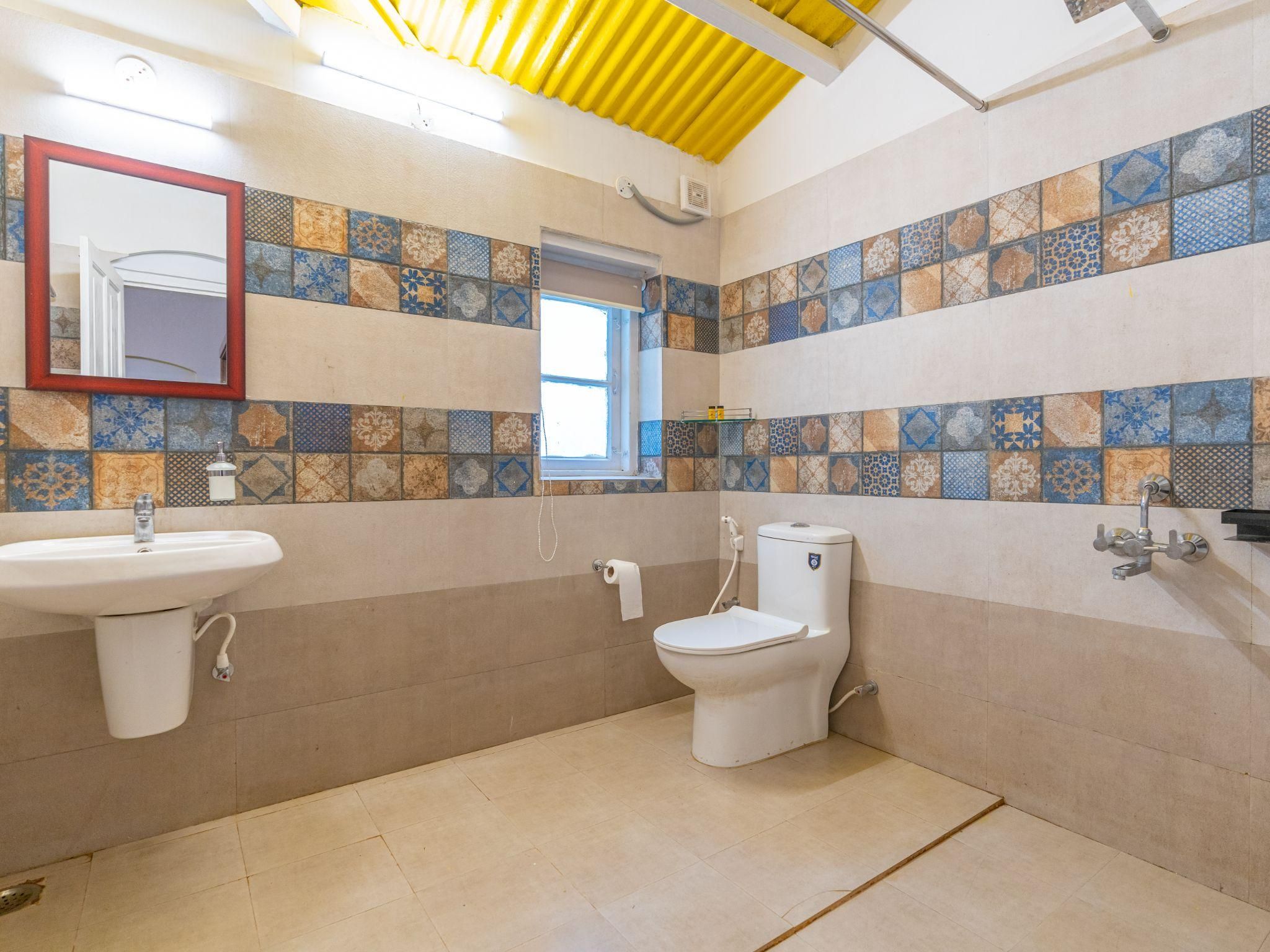 Bed in 6 Bed Mixed Dormitory