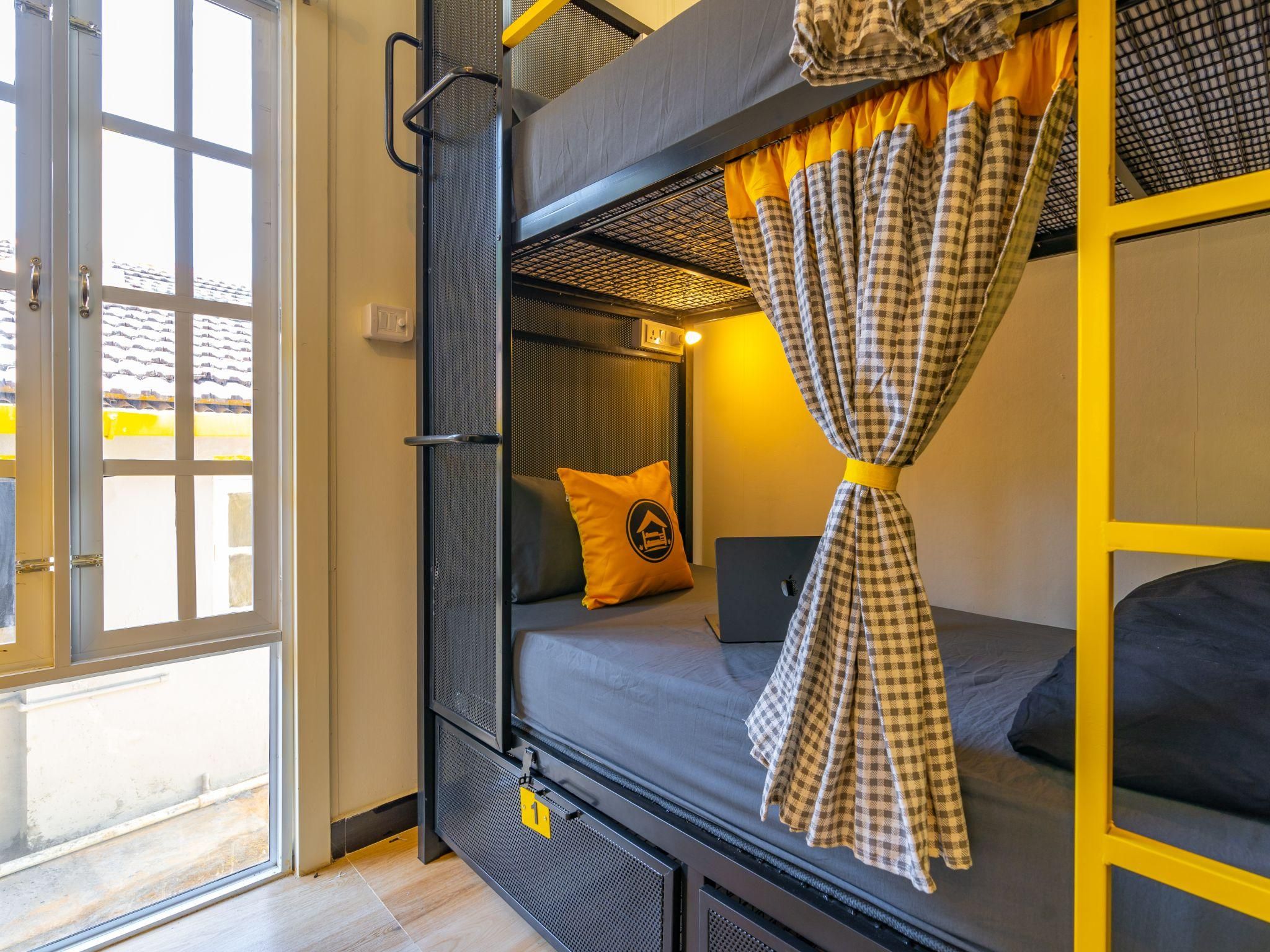 Bed in 6 Bed Mixed Dormitory