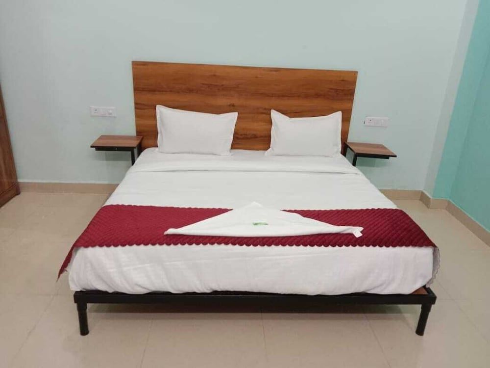 Hotel Soho Sector 51 Noida Double Room 4