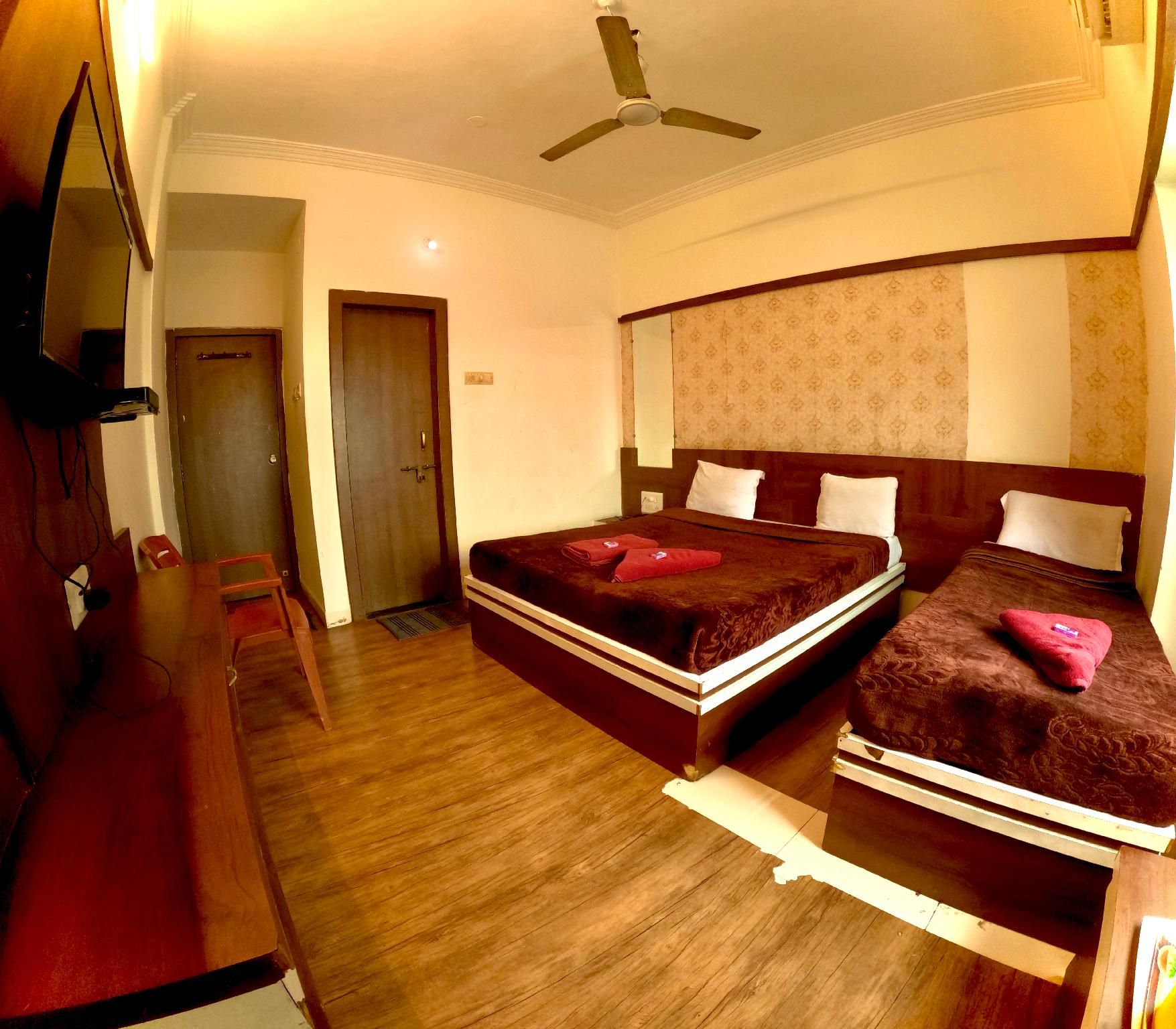 Triple Room - 1 Double Bed and 1 Single Bed