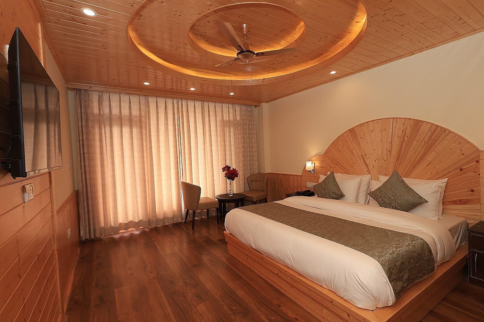 Superior Mountain View