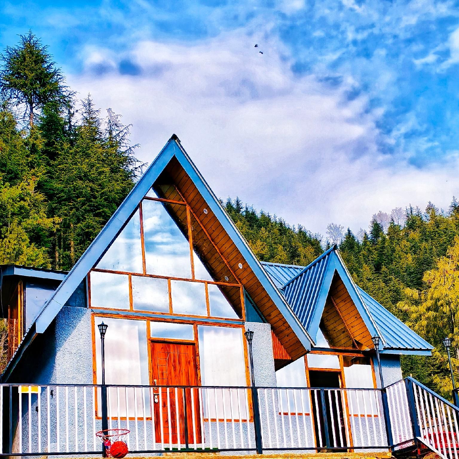 Snowind Cottages