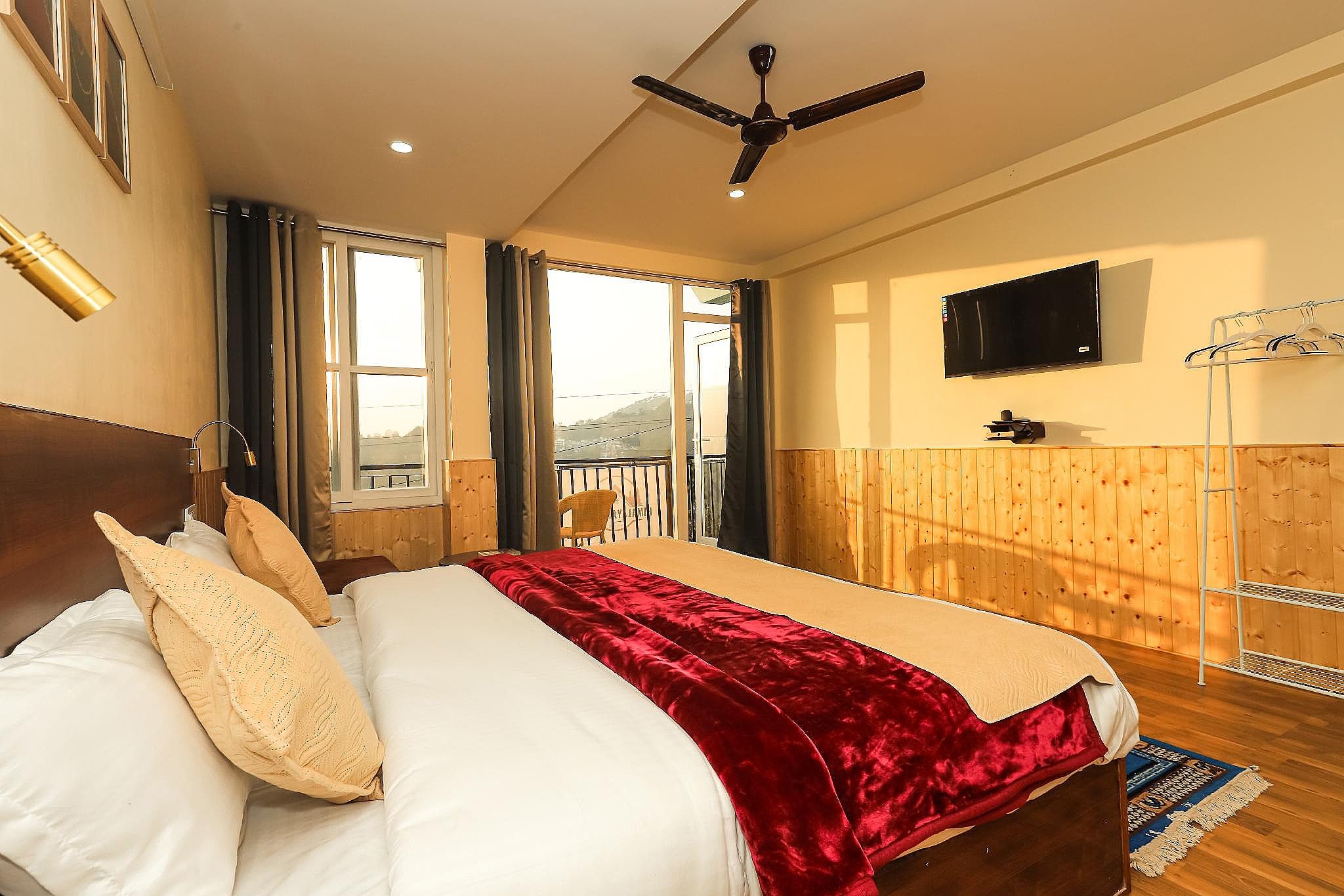 Deluxe Room with King Bed and Balcony