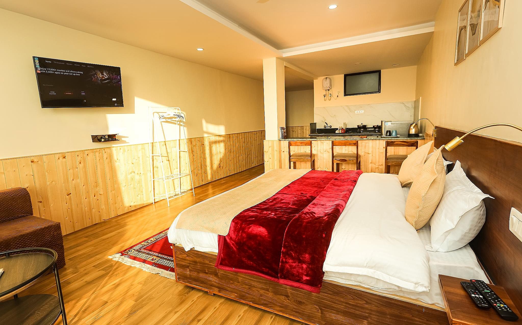 Super Deluxe Room with Balcony