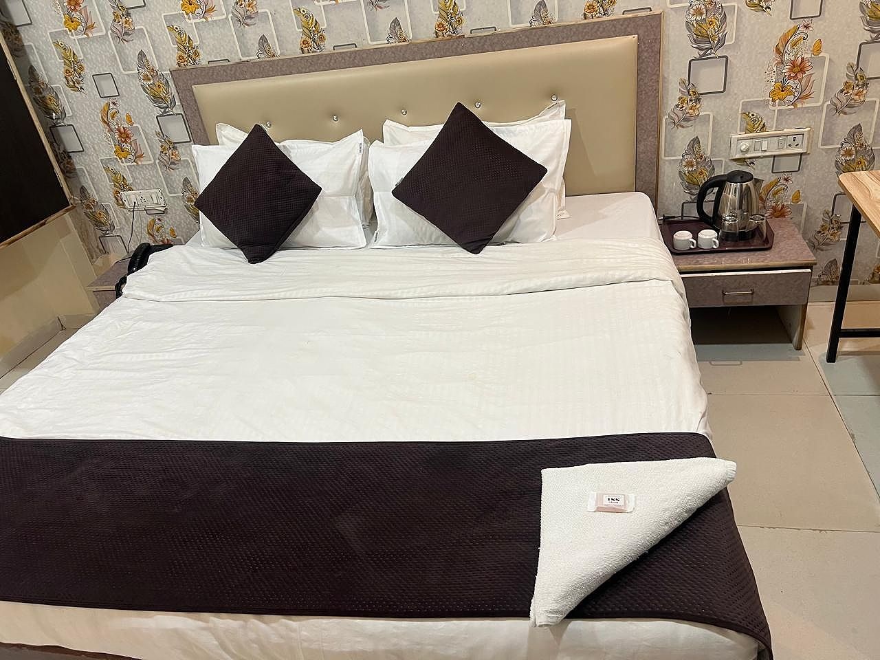 Hotel SS1 Deluxe Room 2