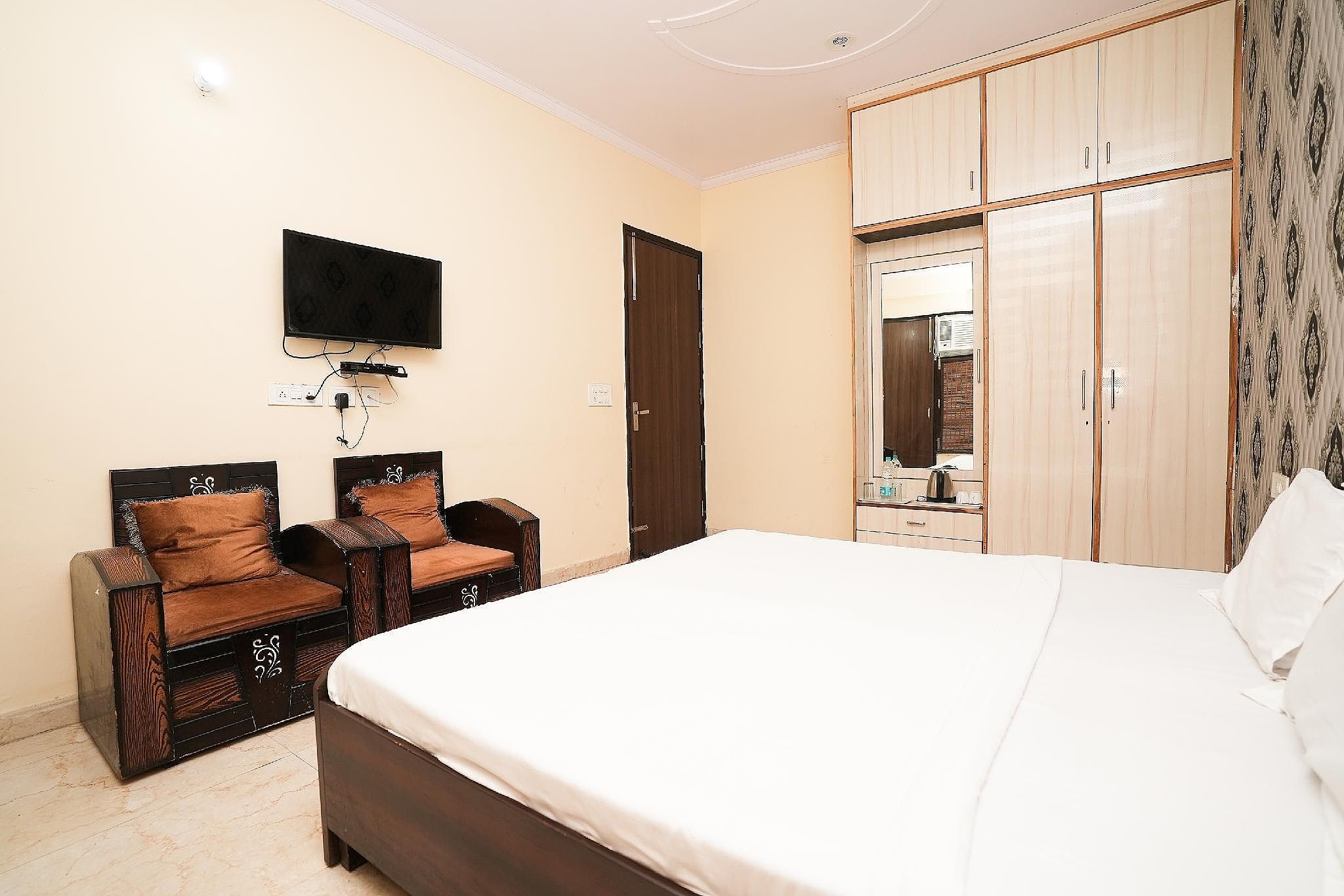 Prince Villa Deluxe Double 2