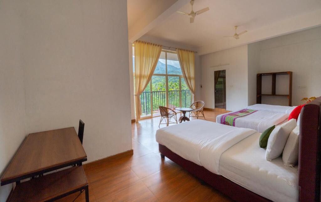 Premium Dormitory 12 Sharing Non AC