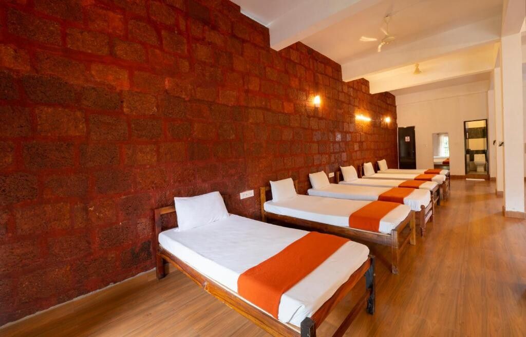 Premium Dormitory 12 Sharing Non AC