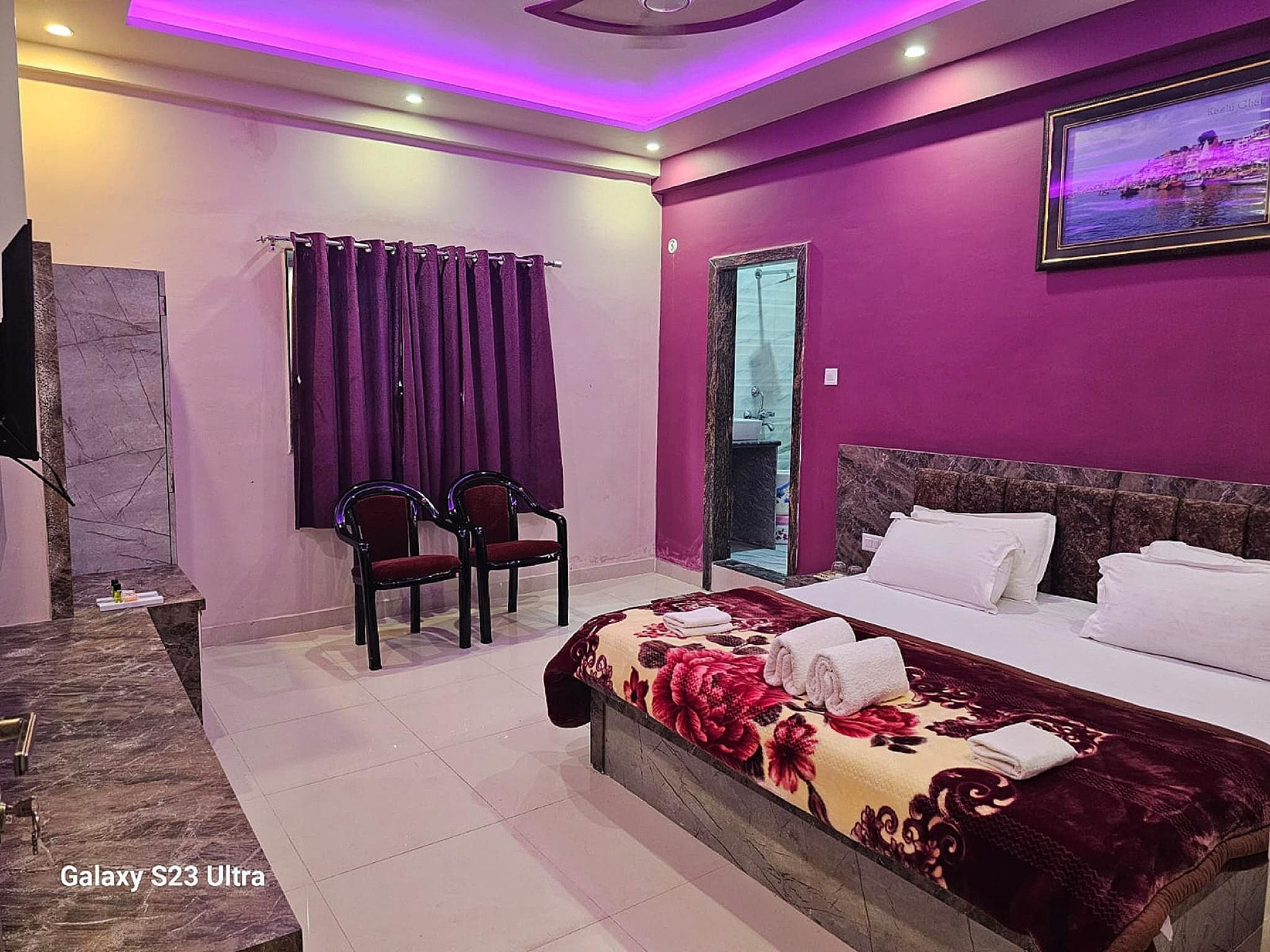 Deluxe Double Room with Window