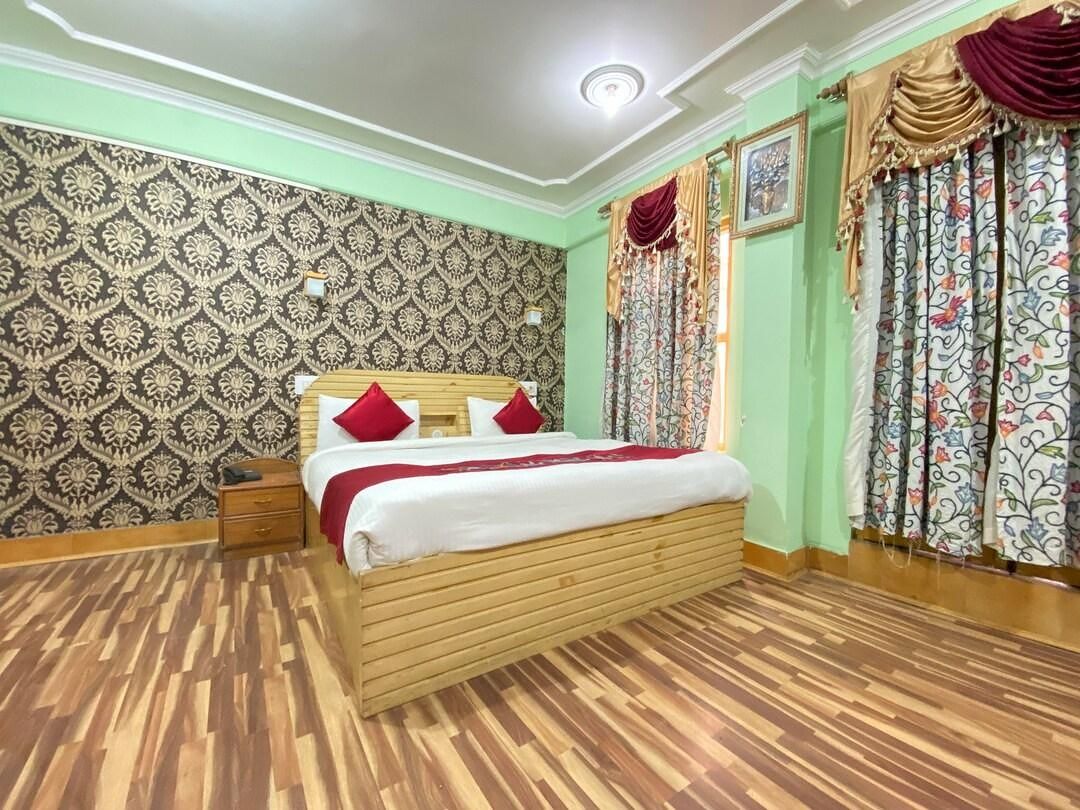 Deluxe room only