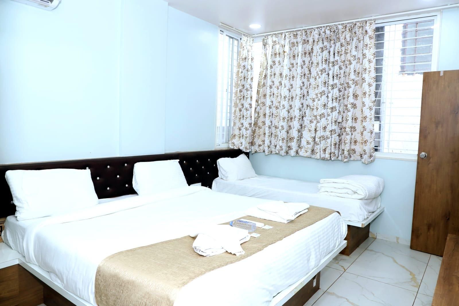 Twarita Executive Lodge Royal Deluxe Room