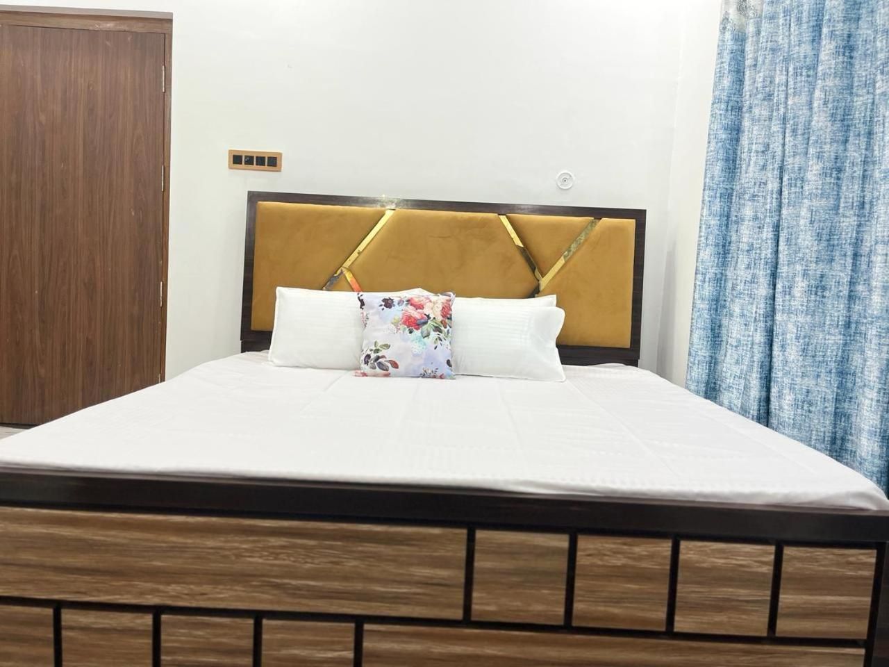 Super Deluxe Room