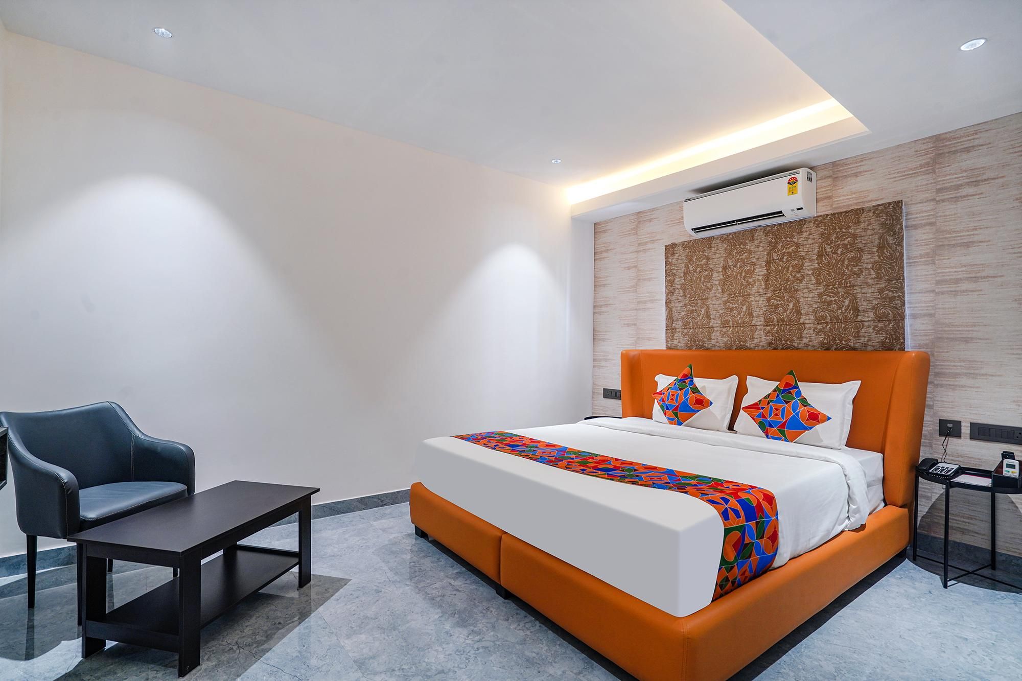 Fabhotel Prime Cloud 5 Studios Premium Room 5