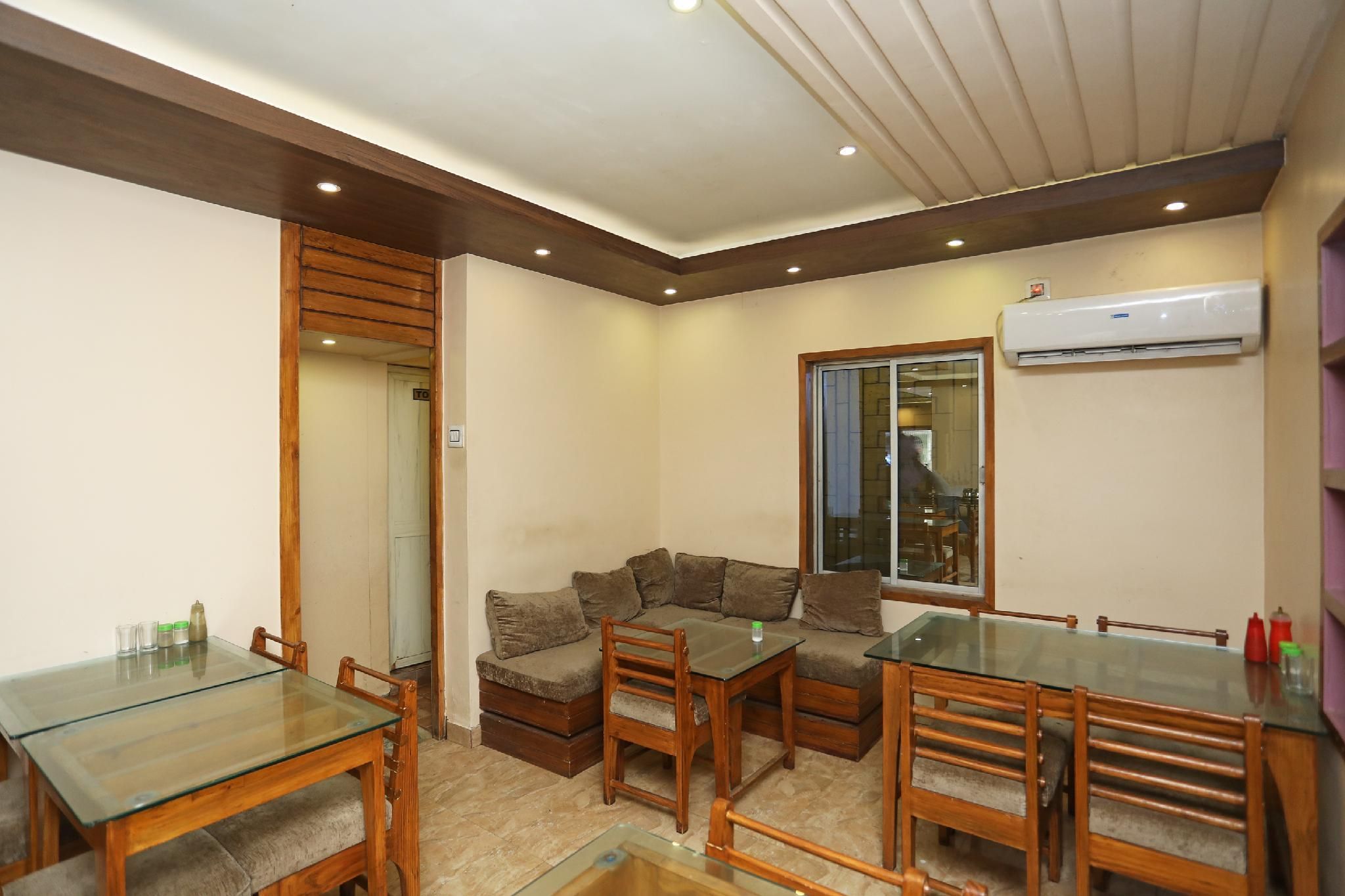 Deluxe Four Bedded Room (Non Ac)