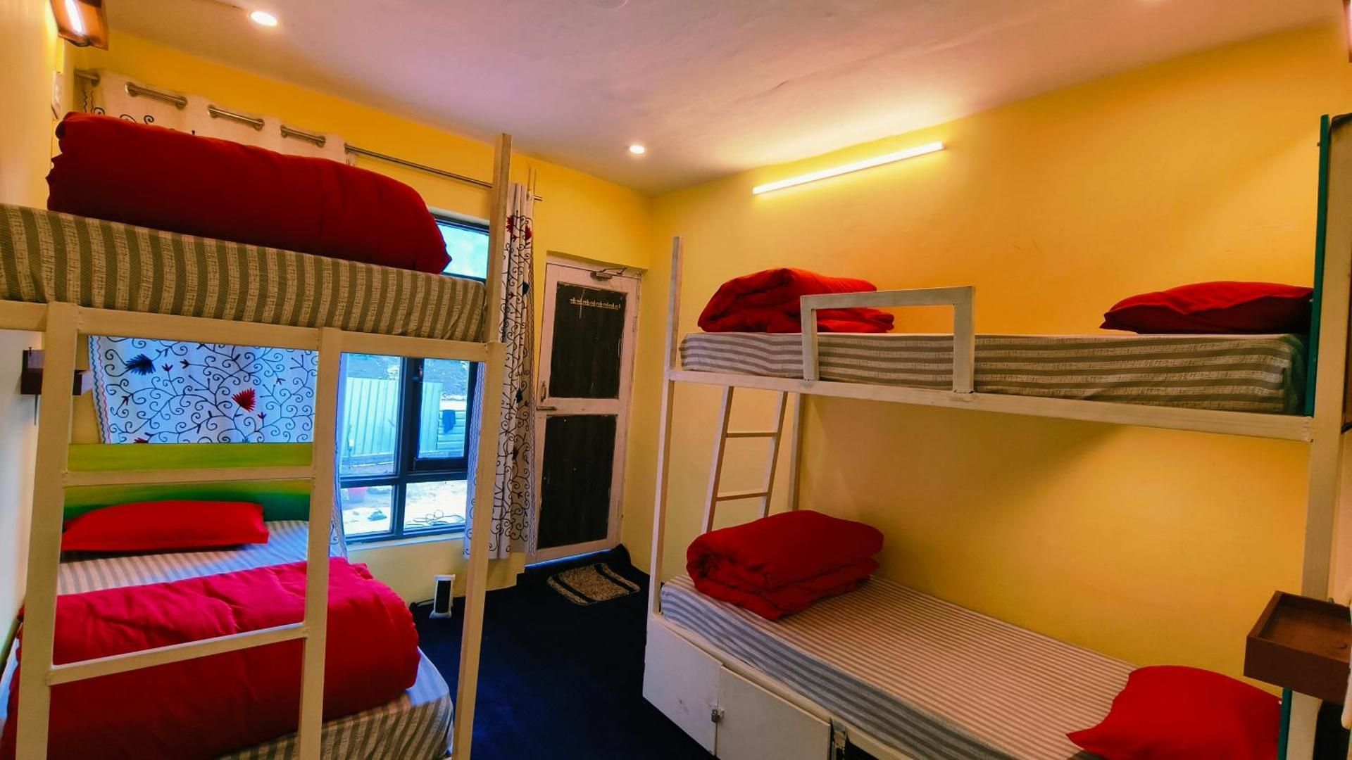 Bed in 4 Bed Mixed Dormitory