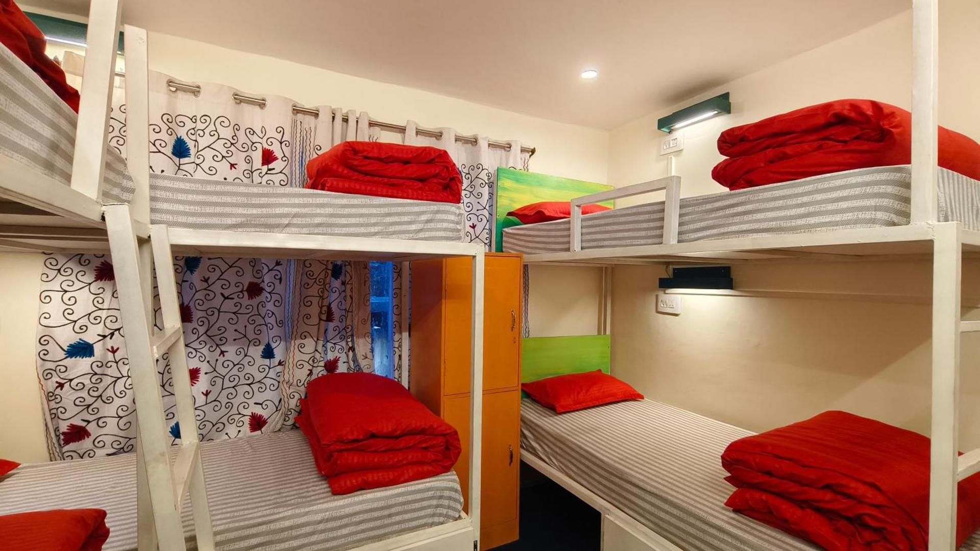 Bed in 6 Bed Mixed Dormitory