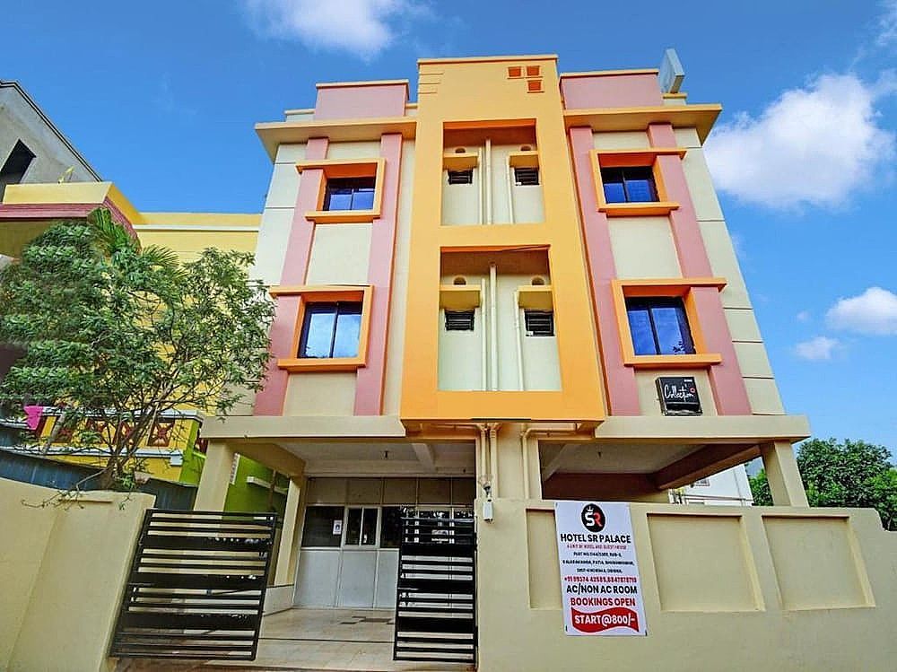 Goroomgo SR Palace Bhubaneswar