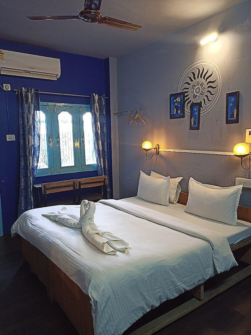 Deluxe - Air Conditioning