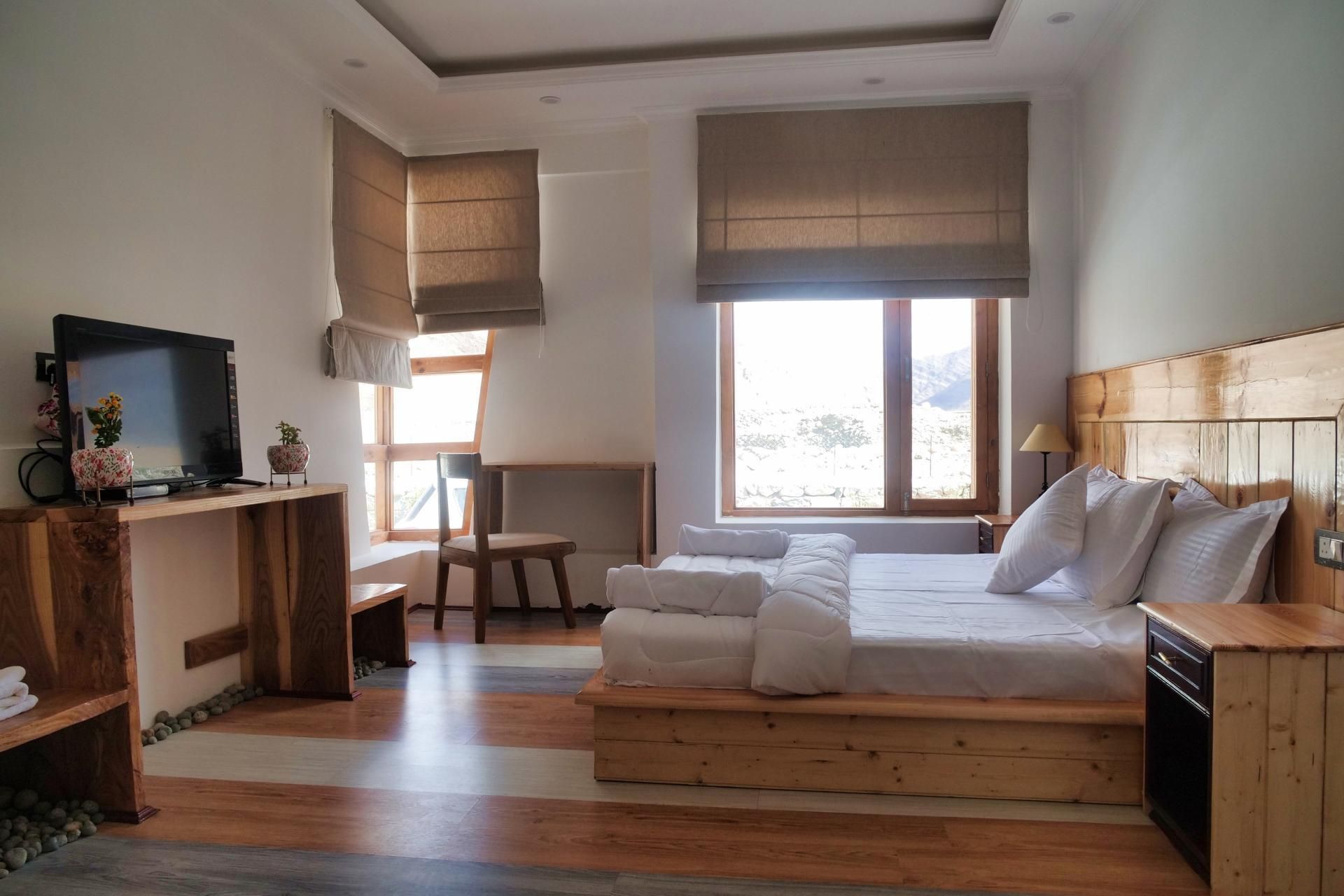 Executive Mountain View Double Room