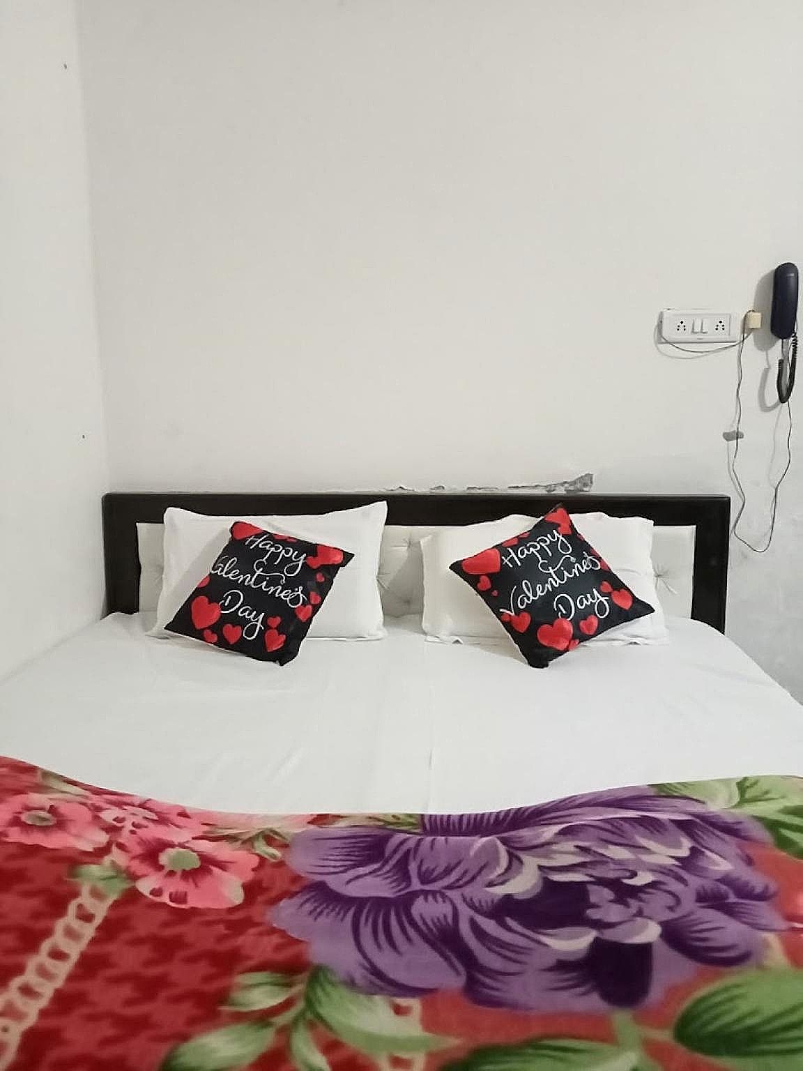 Deluxe Double Bedroom