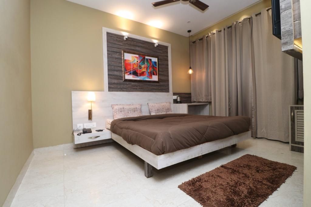 Hotel Platina Derabassi Suites Room