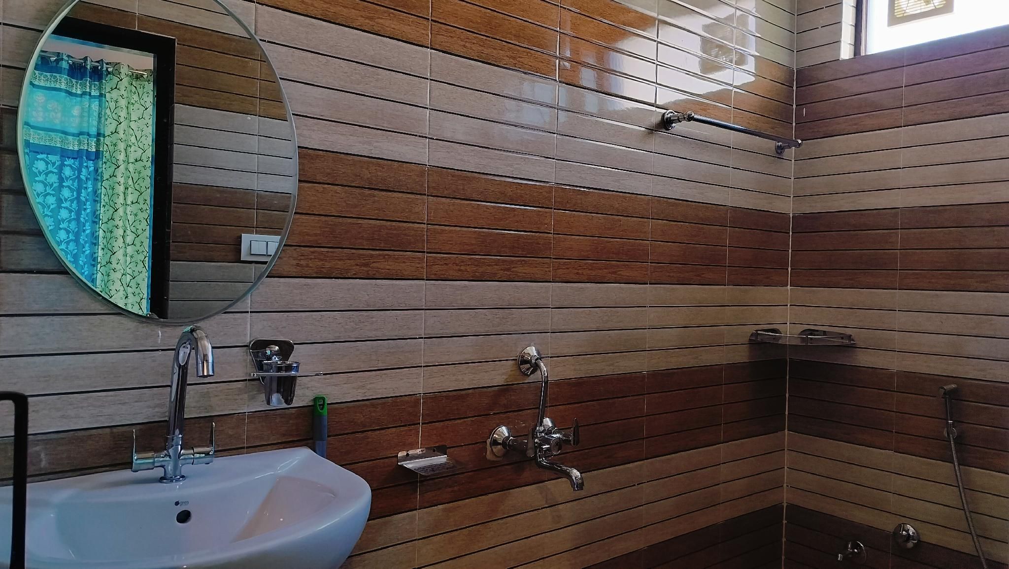 3f9050022494e278d443e1a8669678d7