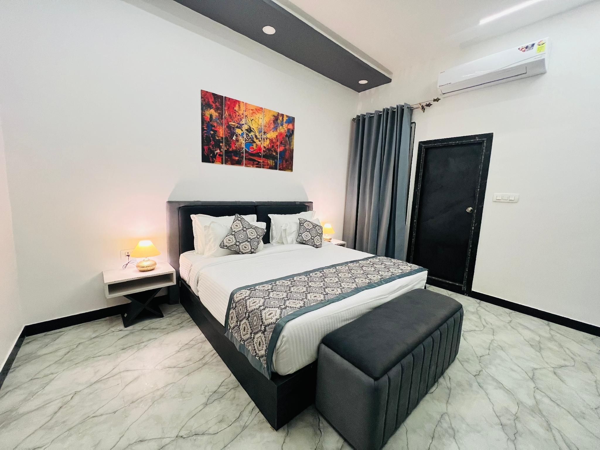 Deluxe Room with Courtyard View