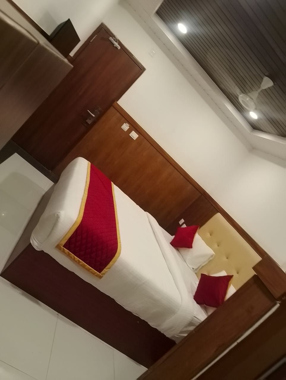 image_4480407_680cb7ef-4ea8-4d33-81d8-edaa8c5a4da7